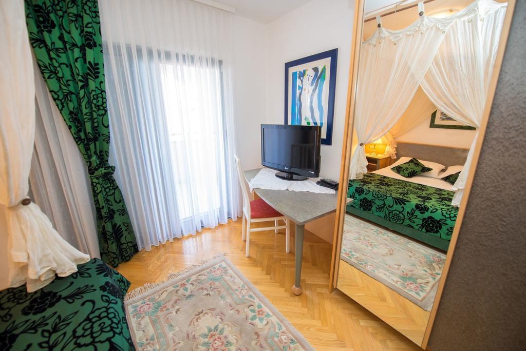 Apartments Marija Near Center Водице Экстерьер фото